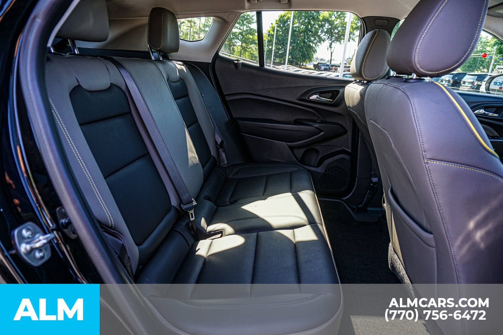 Used 2025 Chevrolet Trax ACTIV w/ Sunroof Package FWD image 24