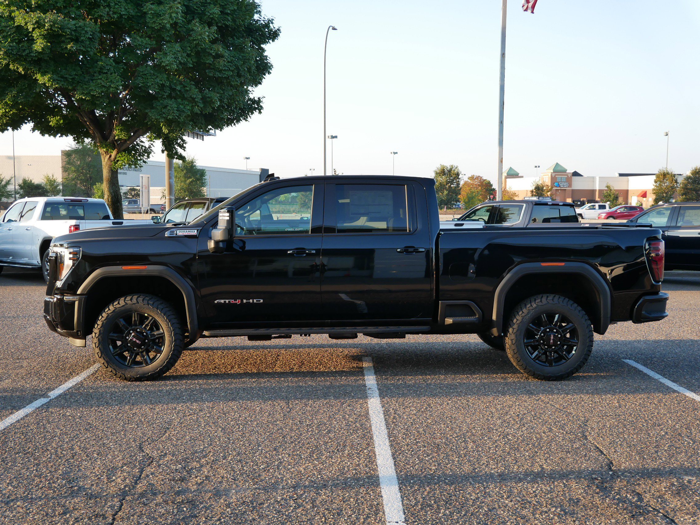 New 2026 GMC Sierra 2500 AT4 w/ AT4 Premium Plus Package image 4