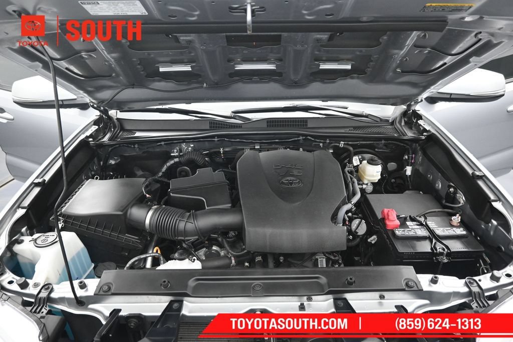 Used 2023 Toyota Tacoma TRD Sport AWD/4WD image 31