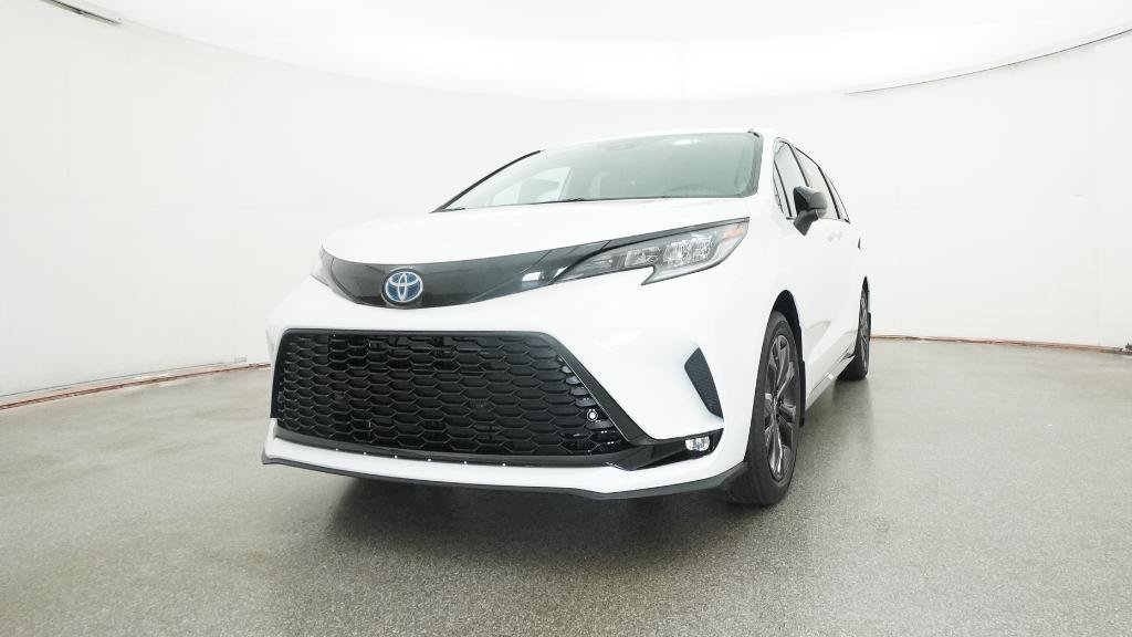 New 2025 Toyota Sienna XSE FWD image 19