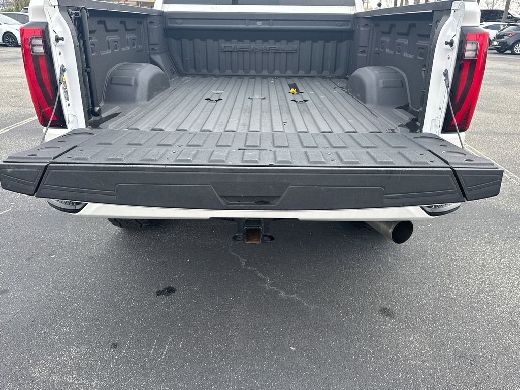 Used 2024 GMC Sierra 2500 Denali w/ Denali Reserve Package image 18
