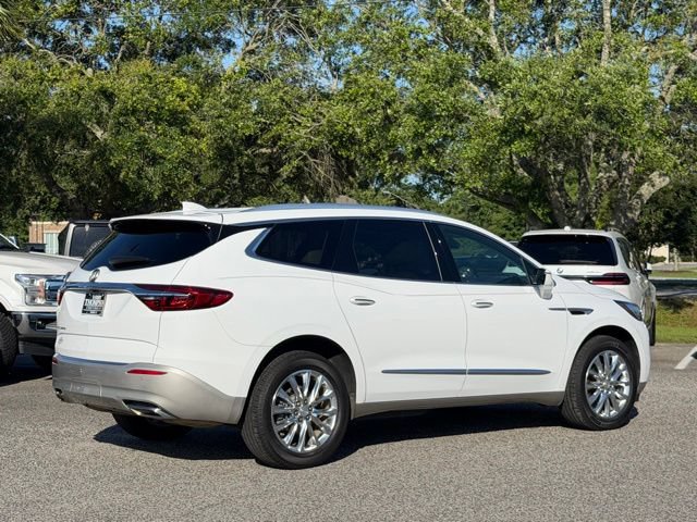 Used 2021 Buick Enclave Premium w/ Sun and Sites Package FWD image 6