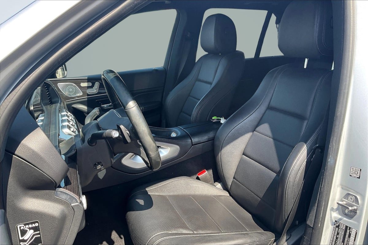 Used 2020 Mercedes-Benz GLE 350 w/ Premium Package image 25