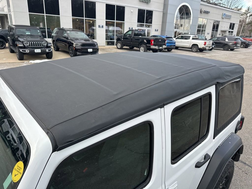 Used 2023 Jeep Wrangler Unlimited image 24