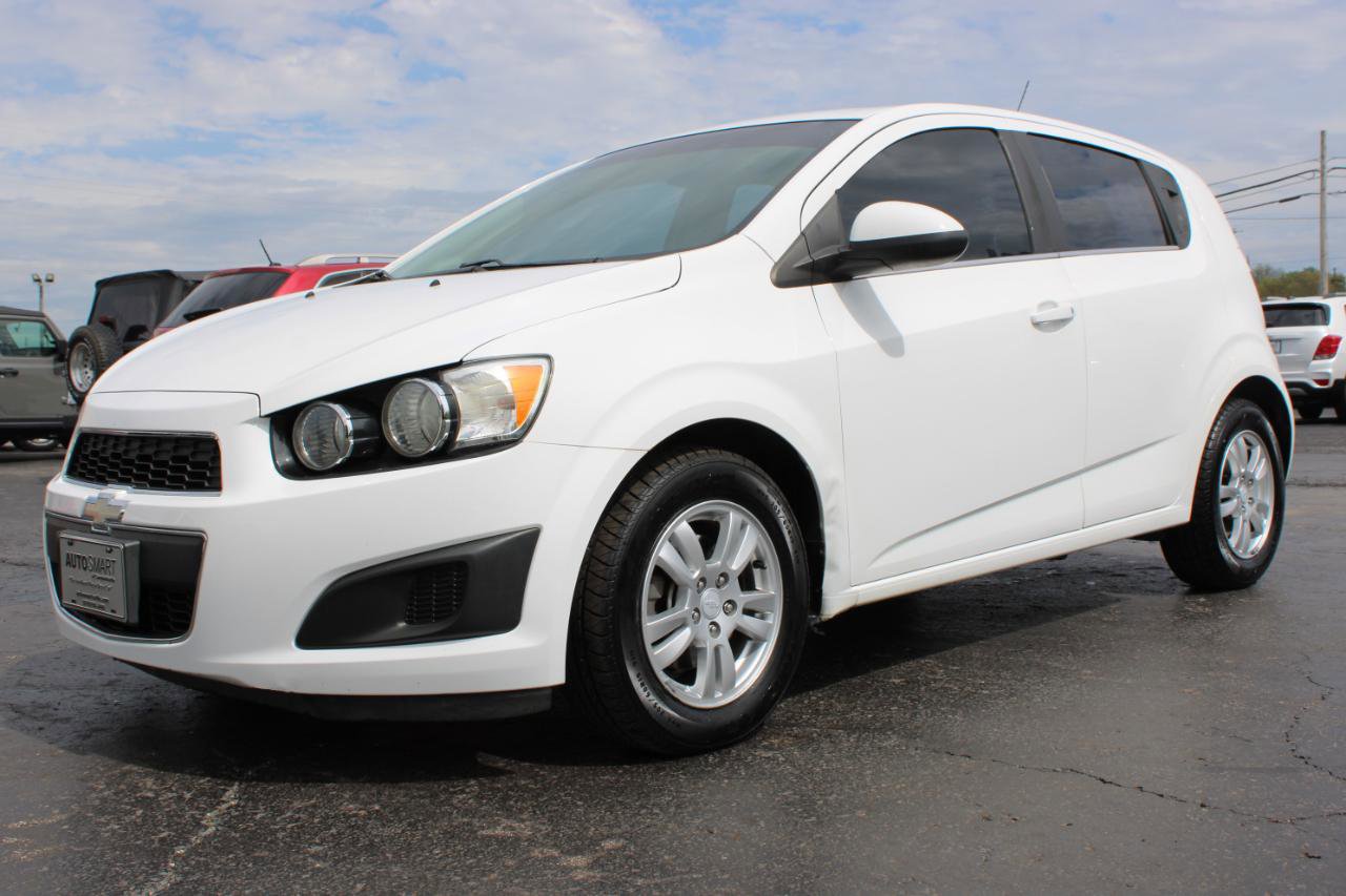 Used 2013 Chevrolet Sonic LT FWD image 11