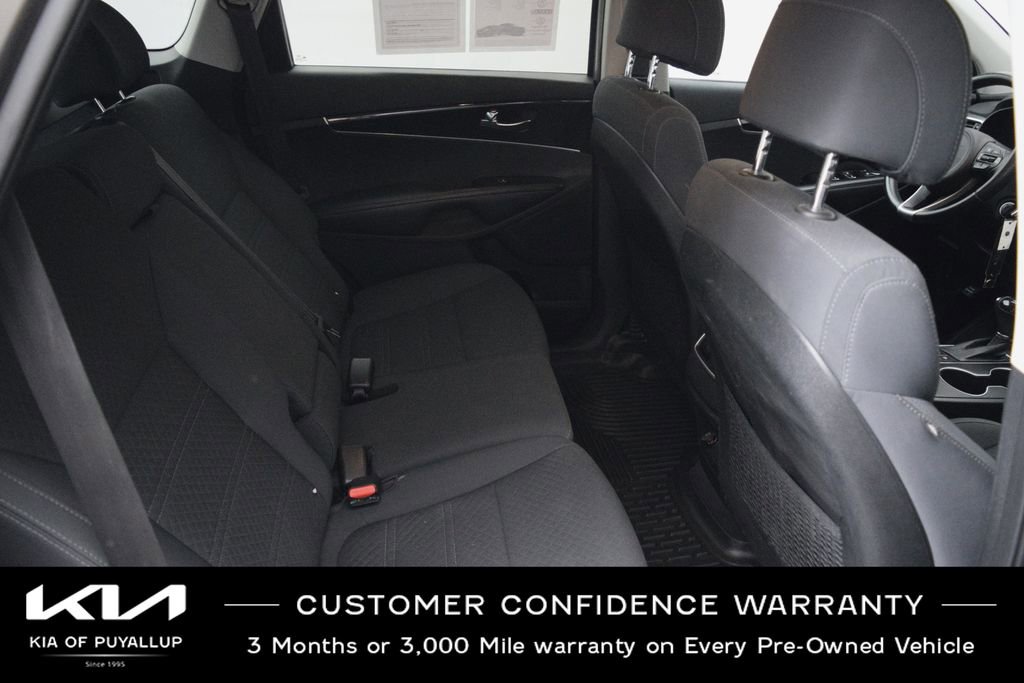 Used 2017 Kia Sorento AWD w/ LX Convenience Package image 14