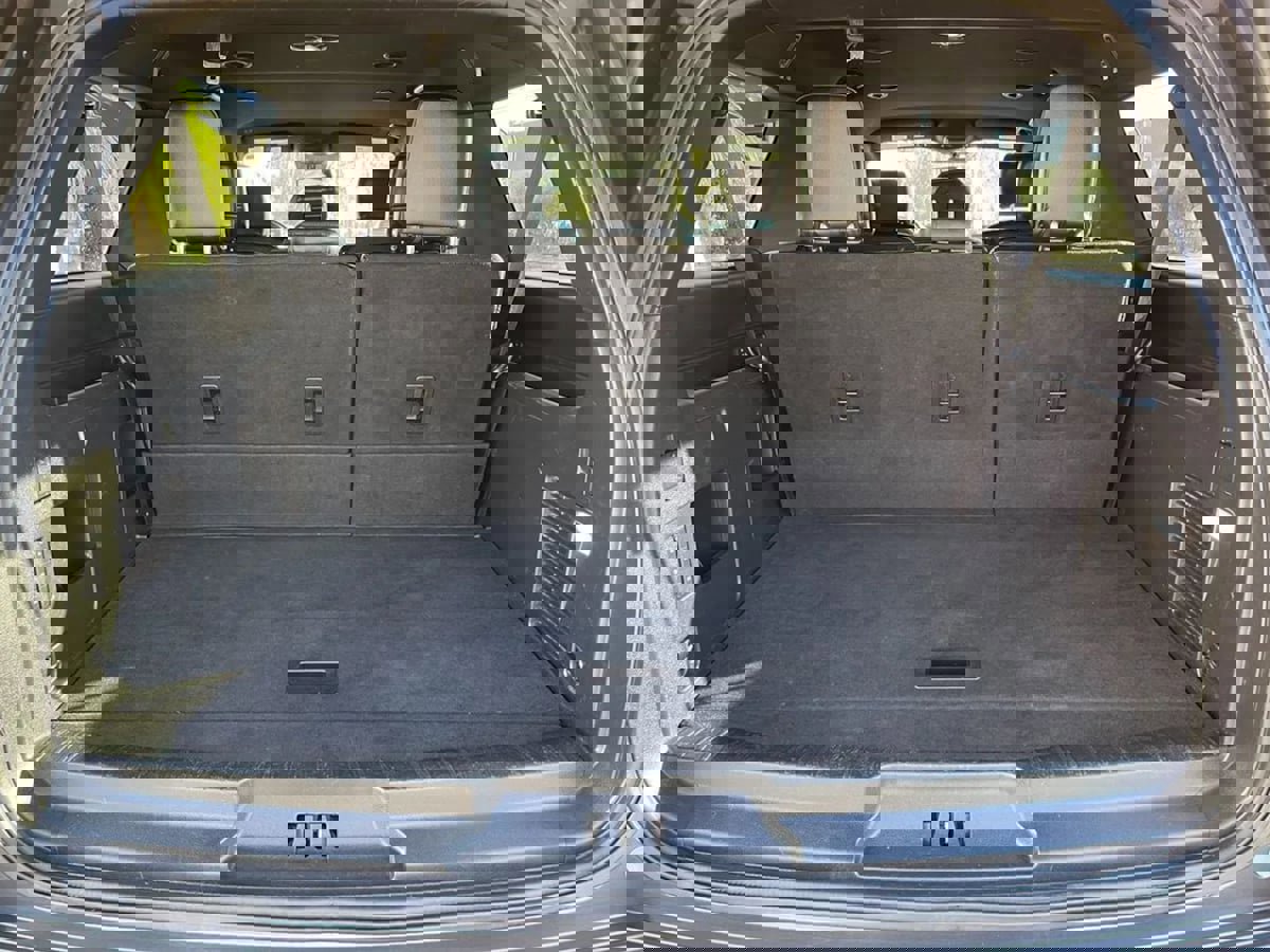 Used 2019 Ford Expedition Max XLT w/ Equipment Group 202A image 10