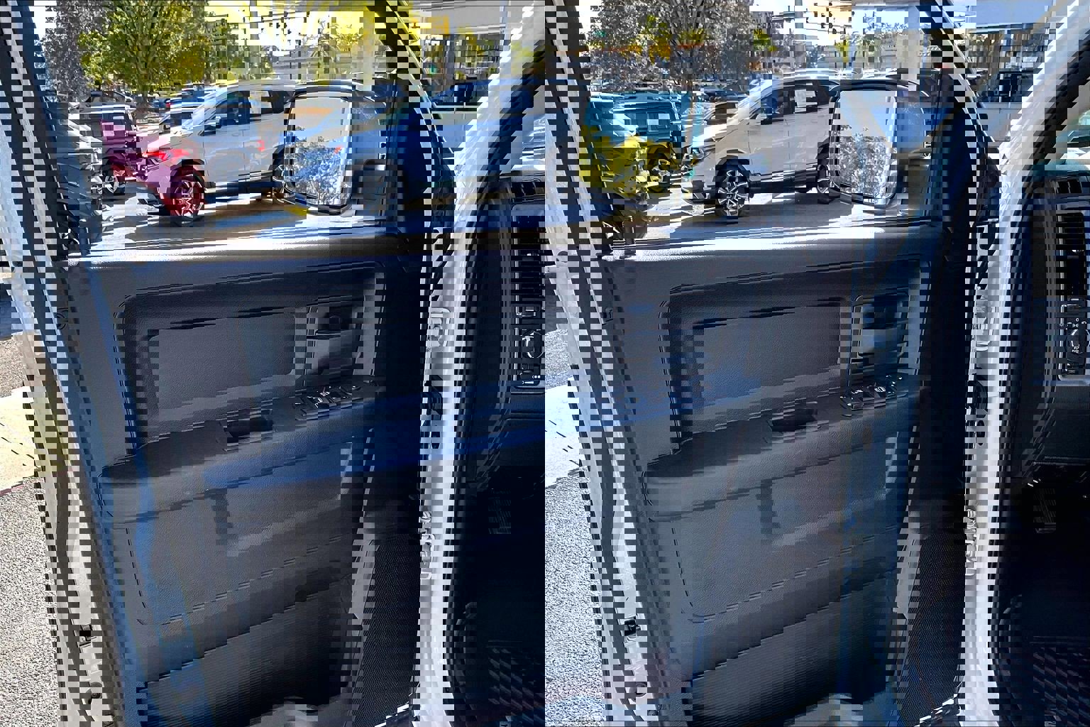 Used 2023 RAM 1500 Tradesman w/ Tradesman SXT Package image 18