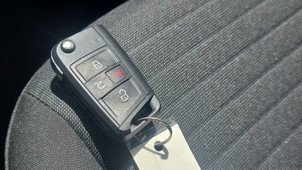 Used 2025 Volkswagen Jetta S FWD image 30