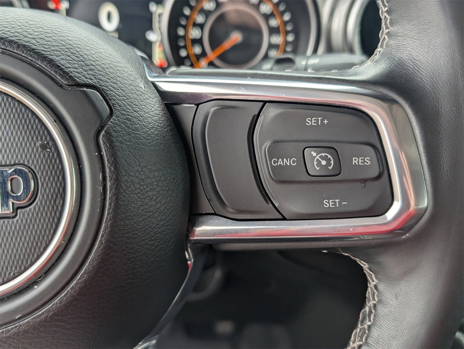 Used 2023 Jeep Wrangler Sahara w/ Cold Weather Group image 12