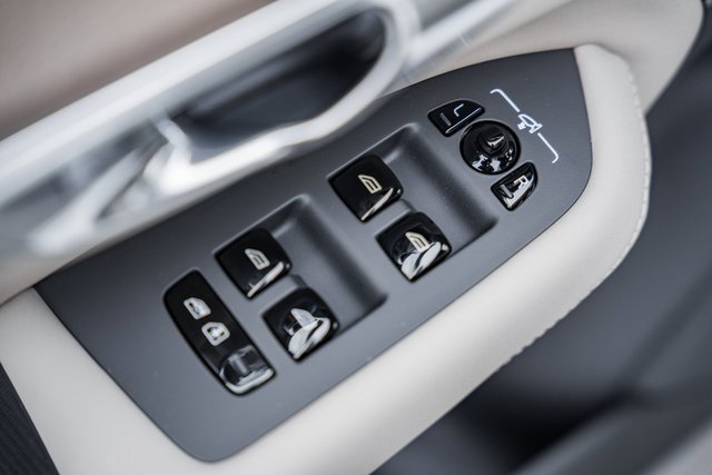 New 2026 Volvo XC90 B6 Ultra image 39