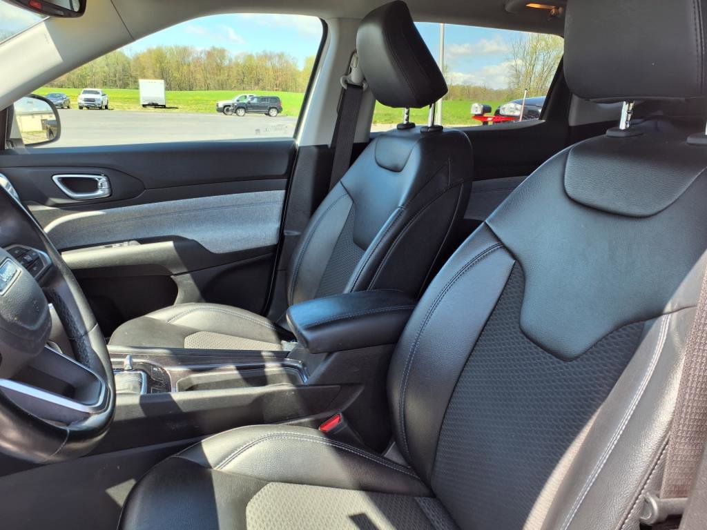 Used 2022 Jeep Compass Latitude w/ Convenience Group image 13