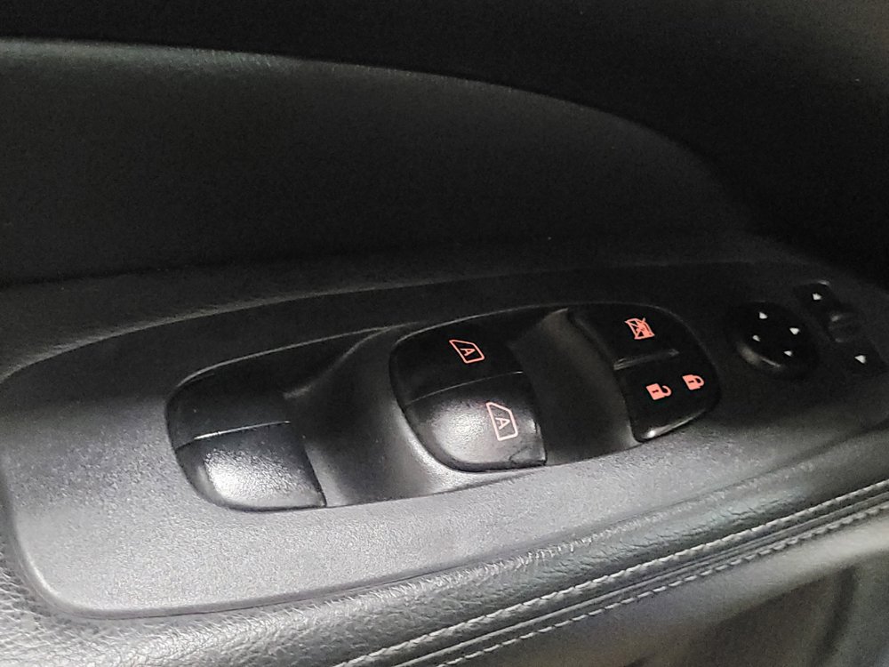 Used 2018 Nissan Pathfinder SL w/ Midnight Edition Package image 27