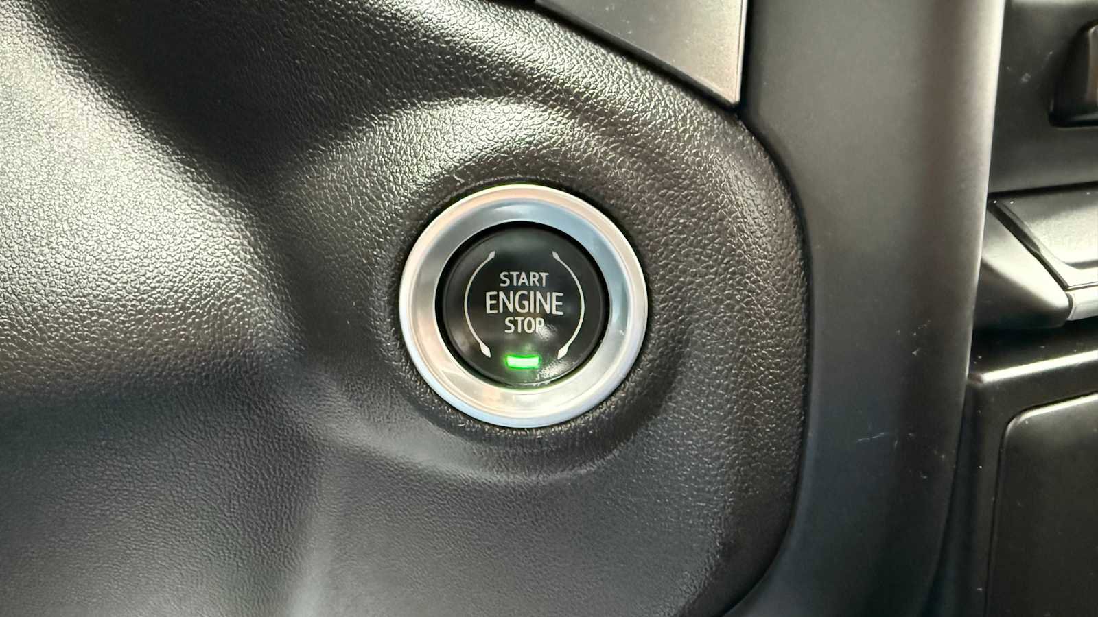 Used 2022 Chevrolet Silverado 1500 LT image 19