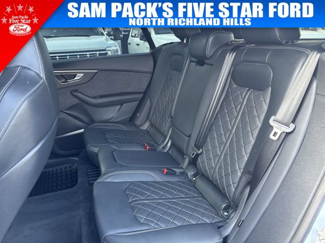 Used 2026 Audi SQ8 Premium Plus AWD/4WD image 32