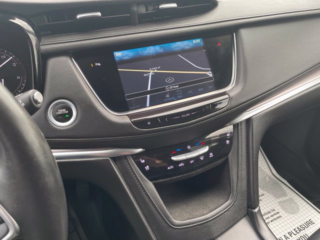 Used 2017 Cadillac XT5 Premium Luxury FWD image 28