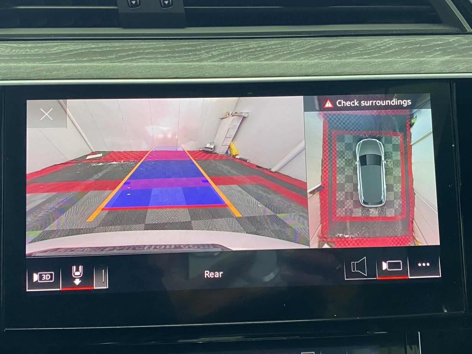 Used 2022 Audi e-tron Premium image 25