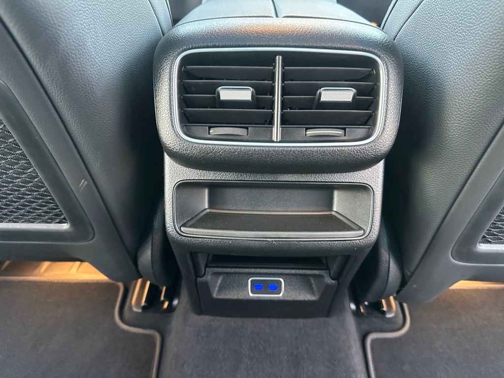 Used 2025 Mercedes-Benz GLE 350 4MATIC image 29