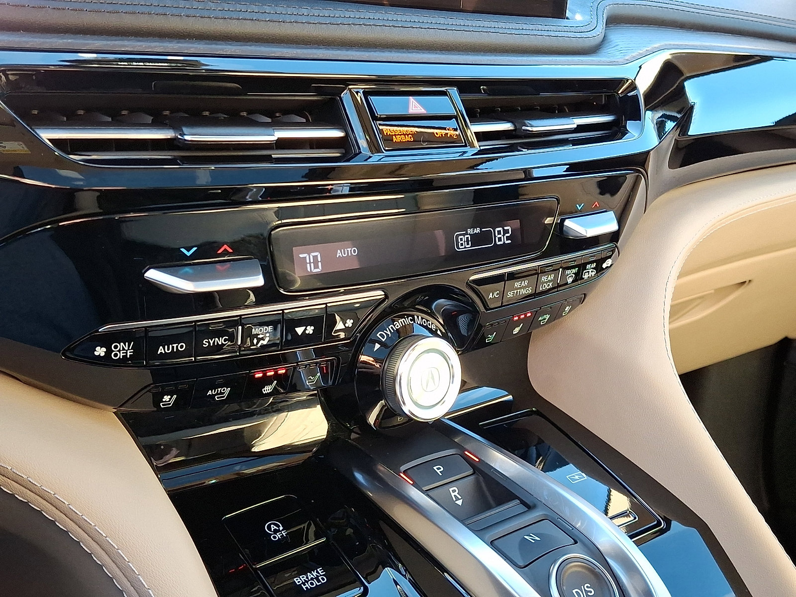 Used 2025 Acura MDX SH-AWD w/ Advance Package image 17