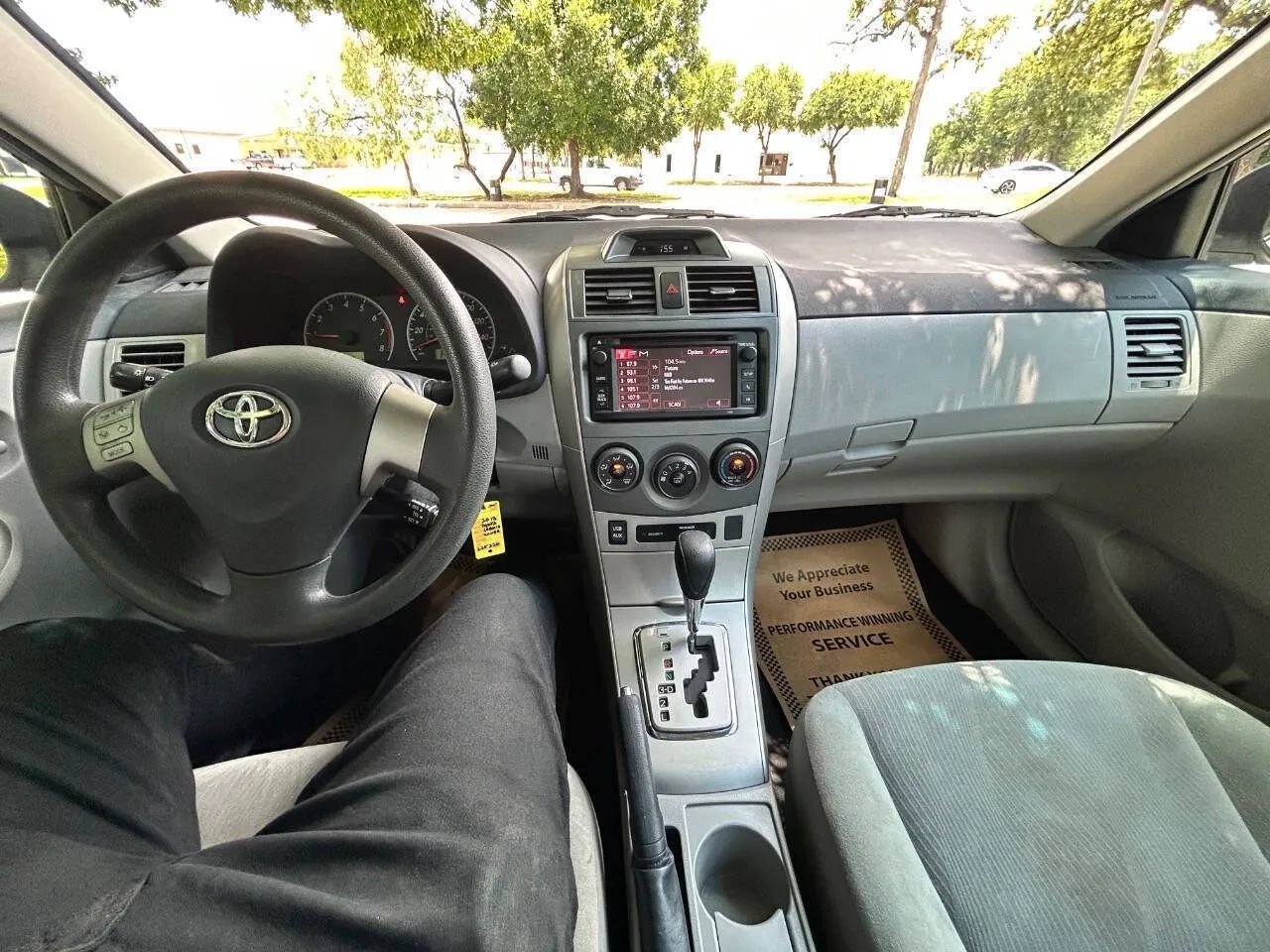 Used 2013 Toyota Corolla LE FWD image 16
