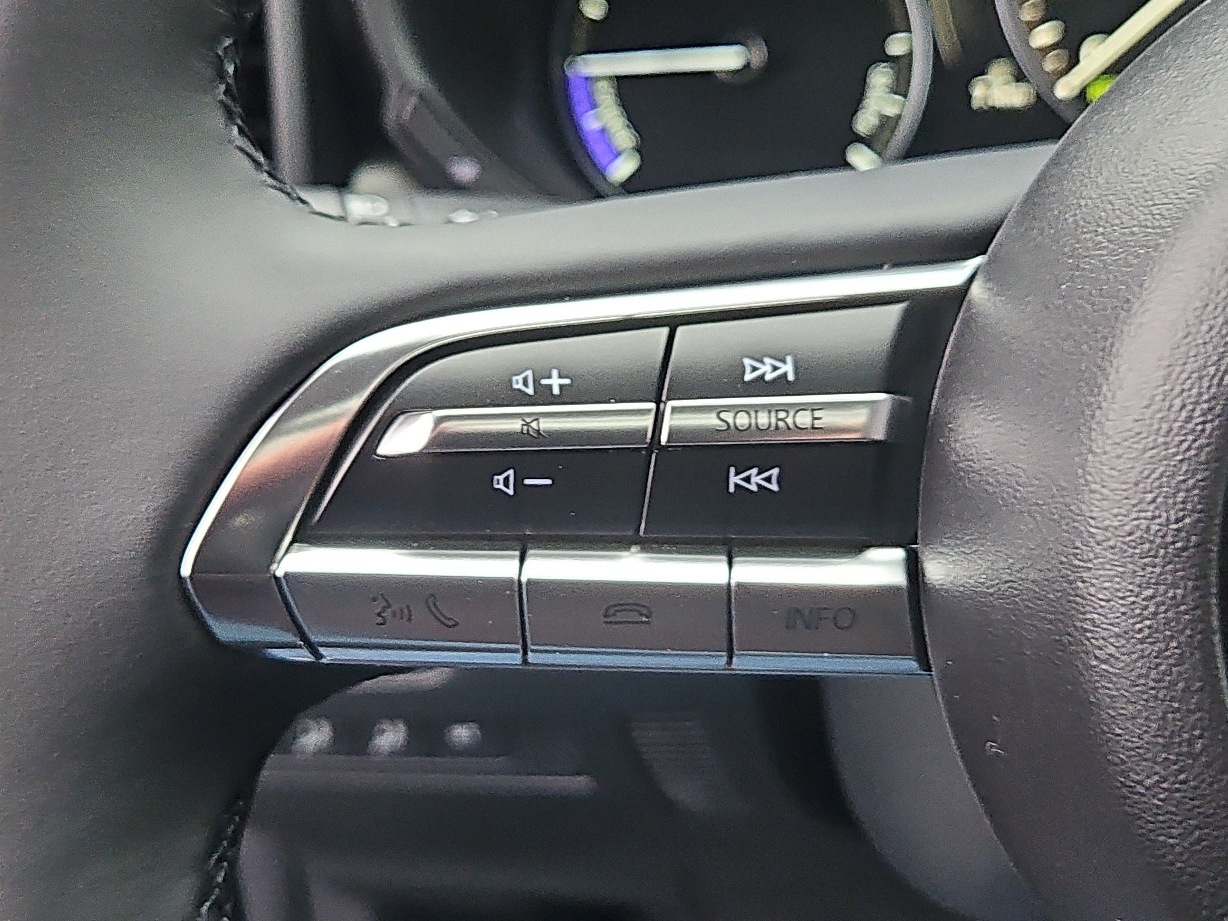 New 2026 MAZDA CX-50 AWD 2.5 Hybrid w/ Premium Pkg image 17