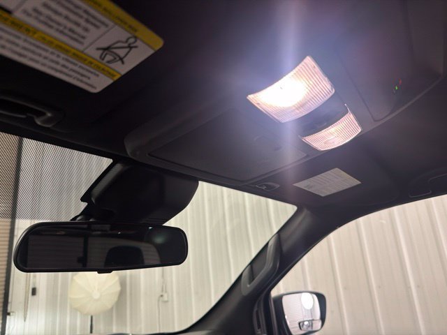 Used 2022 Nissan Frontier PRO-4X w/ Technology Package AWD/4WD image 35