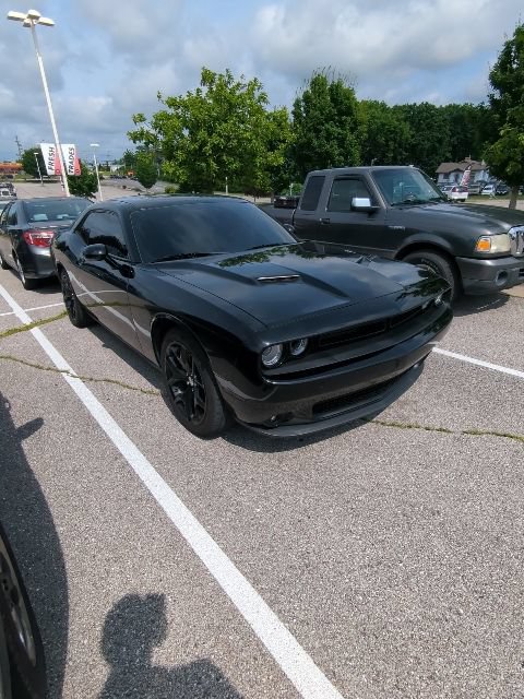 Used 2015 Dodge Challenger R/T Plus RWD image 7