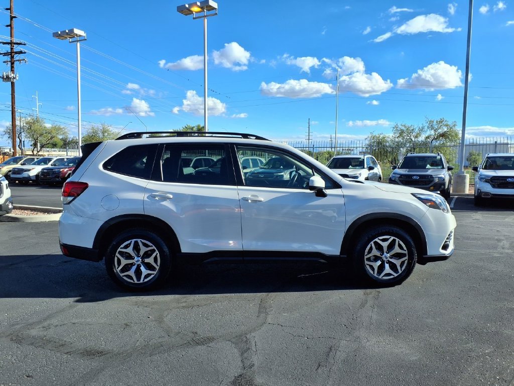 Certified 2024 Subaru Forester Premium AWD/4WD image 9