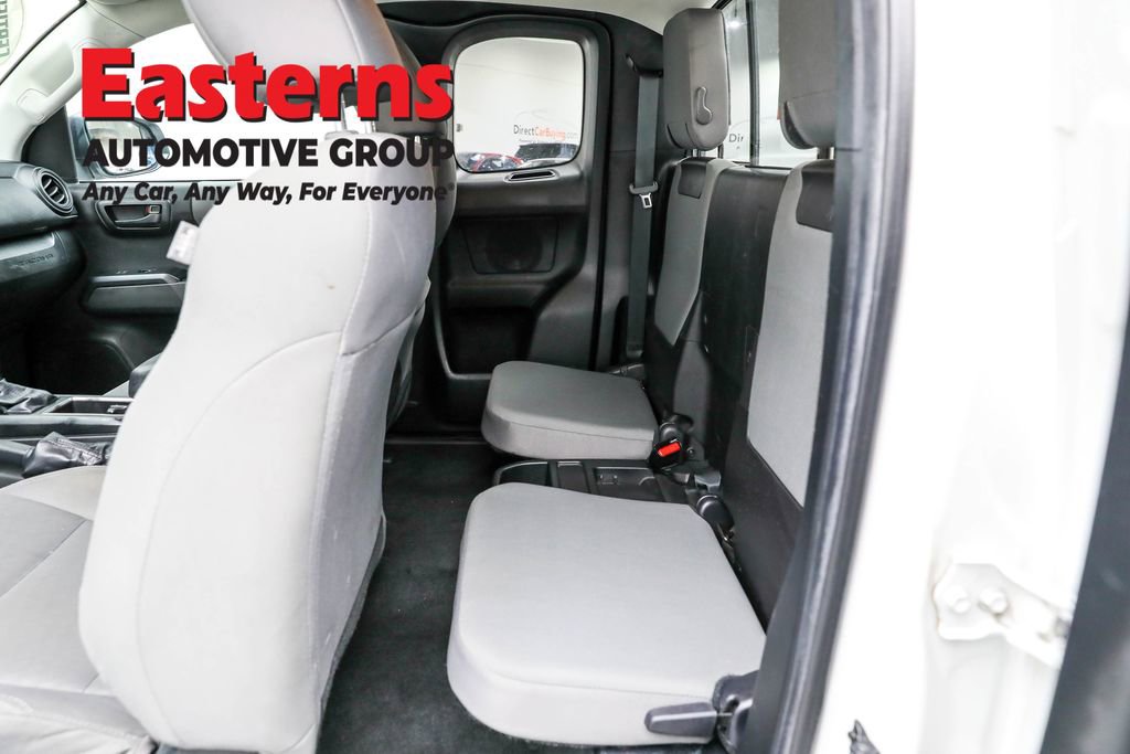 Used 2022 Toyota Tacoma SR image 21