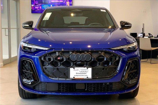 New 2025 Audi SQ5 Premium Plus image 3