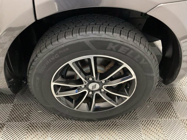 Used 2018 Dodge Journey SE w/ Connectivity Group FWD image 40