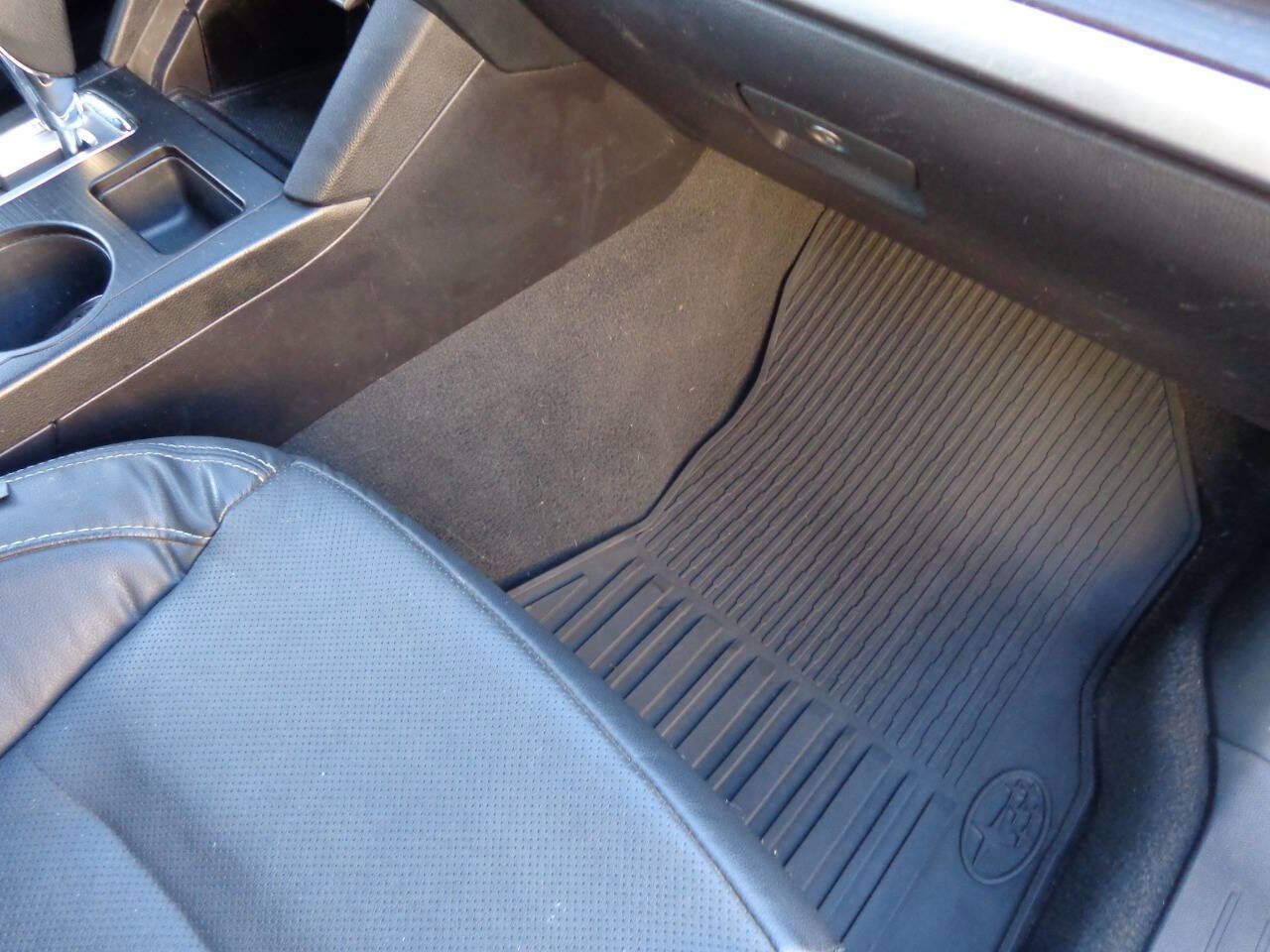 Used 2016 Subaru Legacy 3.6R Limited image 34