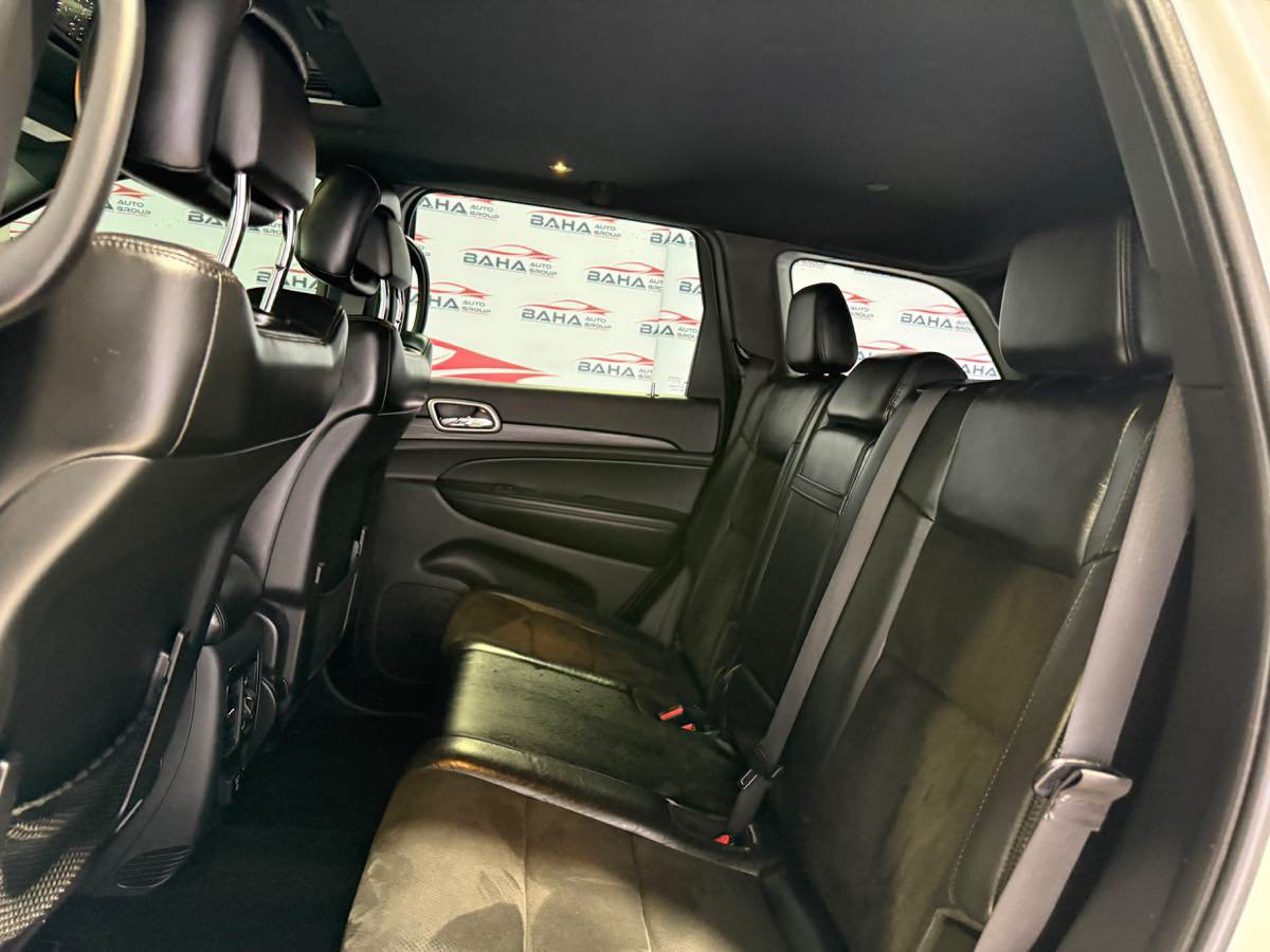 Used 2019 Jeep Grand Cherokee Altitude AWD/4WD image 31