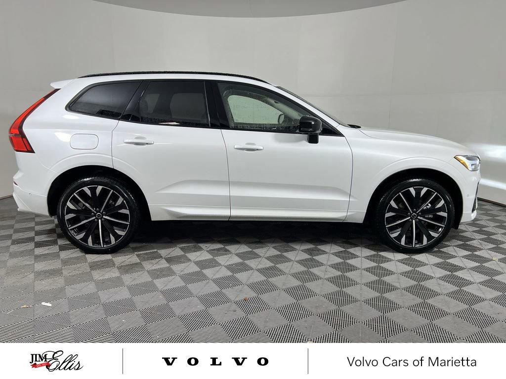 Used 2026 Volvo XC60 B5 Ultra w/ Protection Package Premier image 9