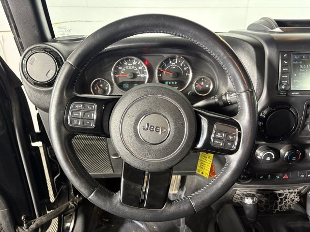 Used 2015 Jeep Wrangler Unlimited Sahara image 14