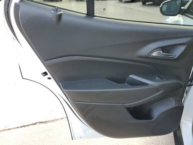 Used 2024 Chevrolet Trax LS w/ LS Convenience Package FWD image 12