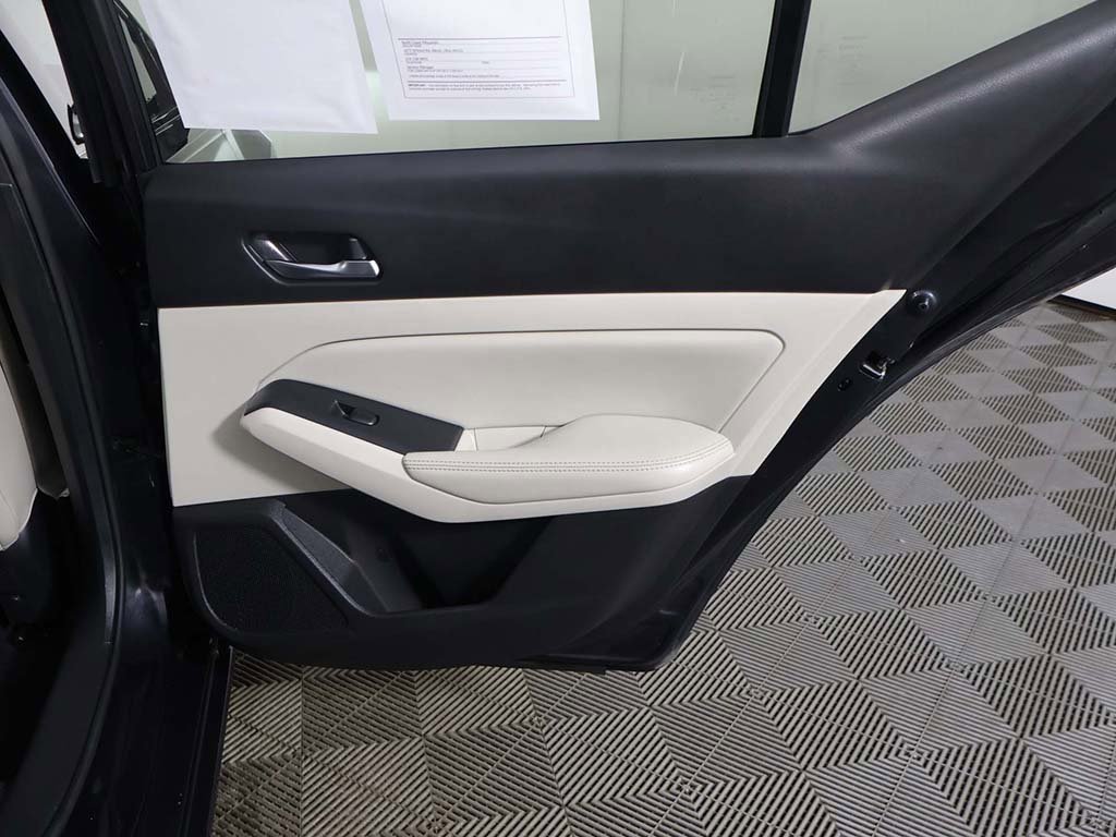 Used 2019 Nissan Altima 2.5 Platinum image 28