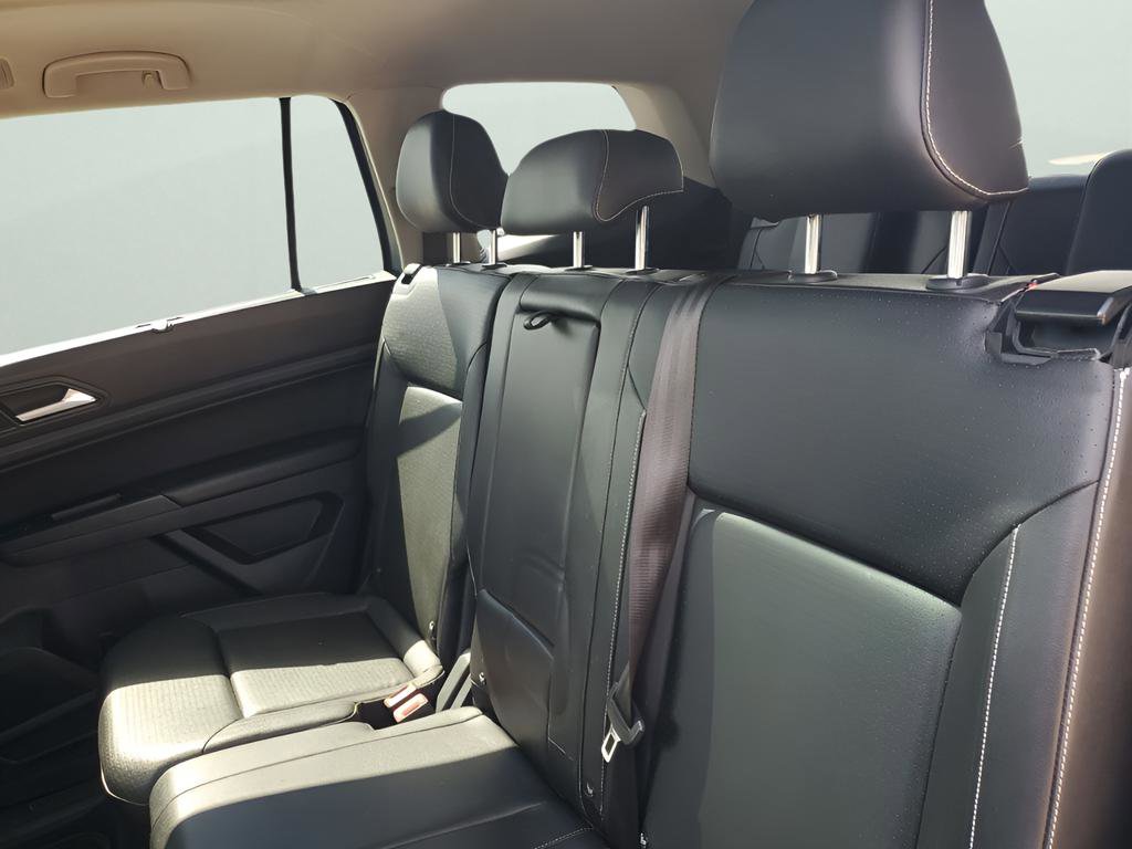 Used 2021 Volkswagen Atlas SE image 19