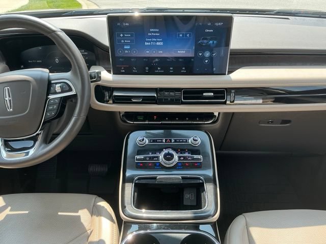Used 2021 Lincoln Nautilus Reserve AWD/4WD image 25