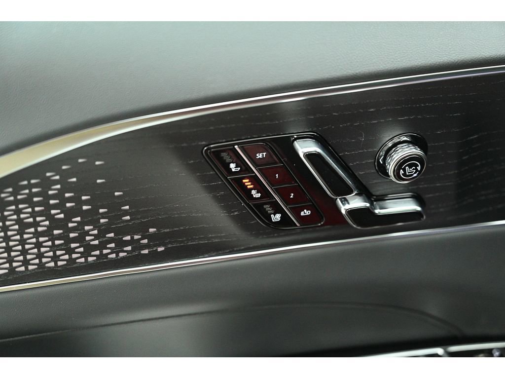 New 2026 Cadillac Lyriq V w/ Exterior Carbon Fiber Package AWD/4WD image 20