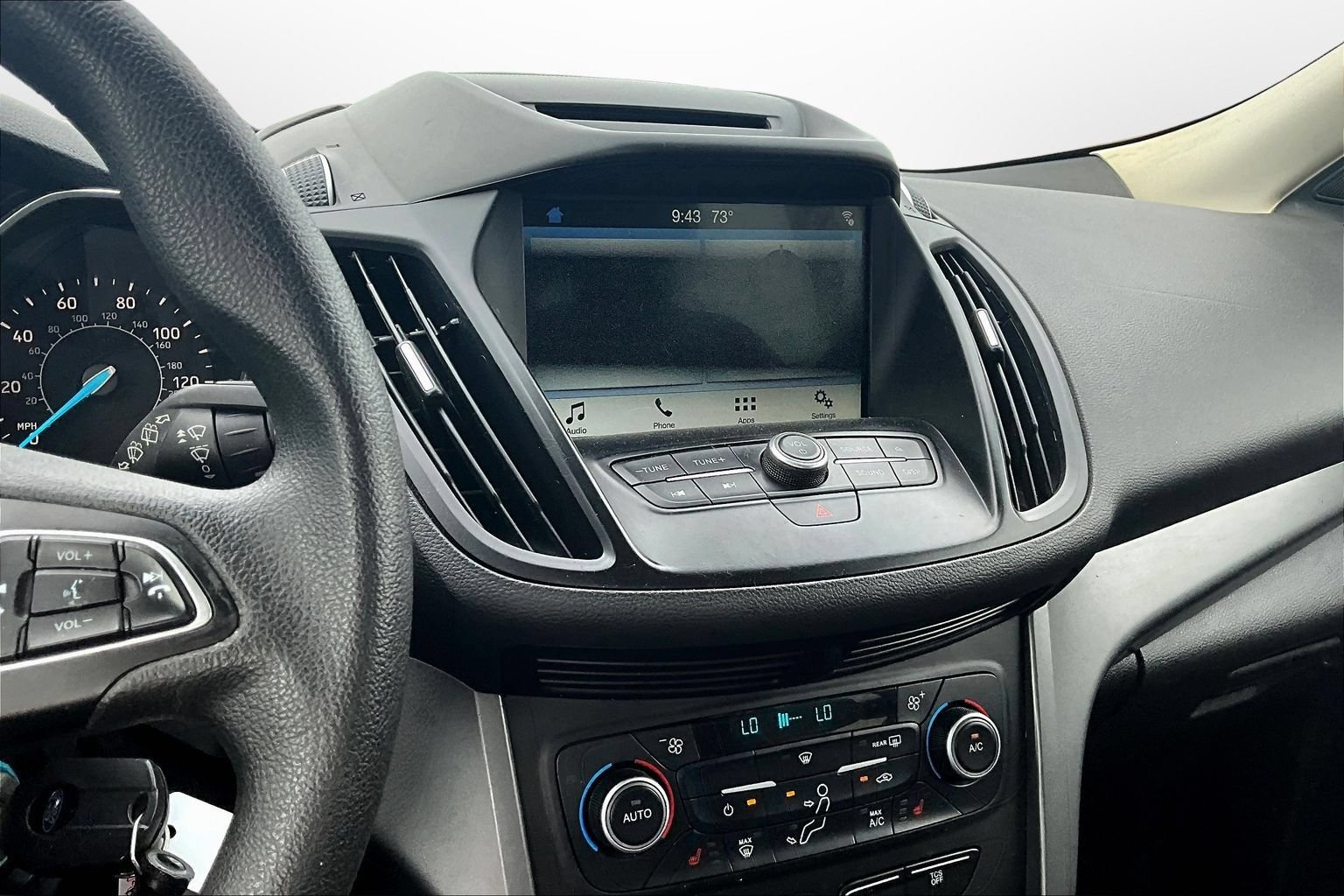 Used 2018 Ford Escape SE w/ SE Sync 3 Package FWD image 6