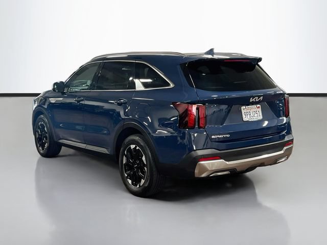 Certified 2024 Kia Sorento S w/ Panoramic Sunroof Package FWD image 5