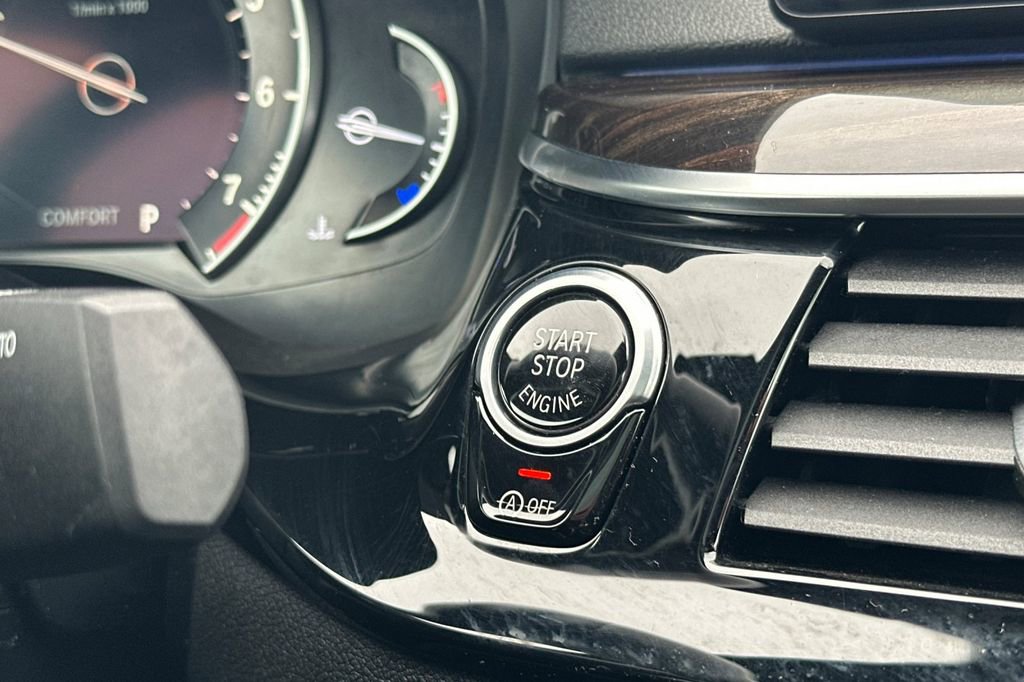 Used 2018 BMW 530i image 24