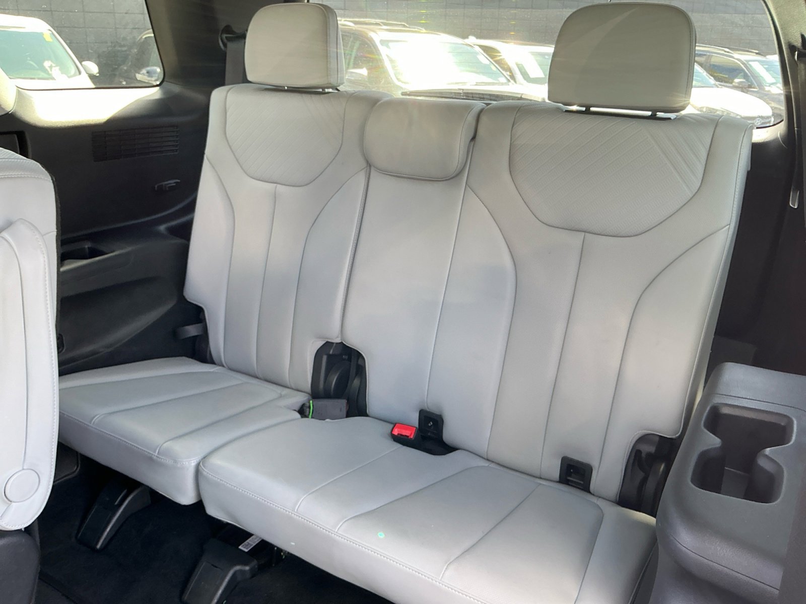 Used 2024 Hyundai Palisade SEL FWD image 27