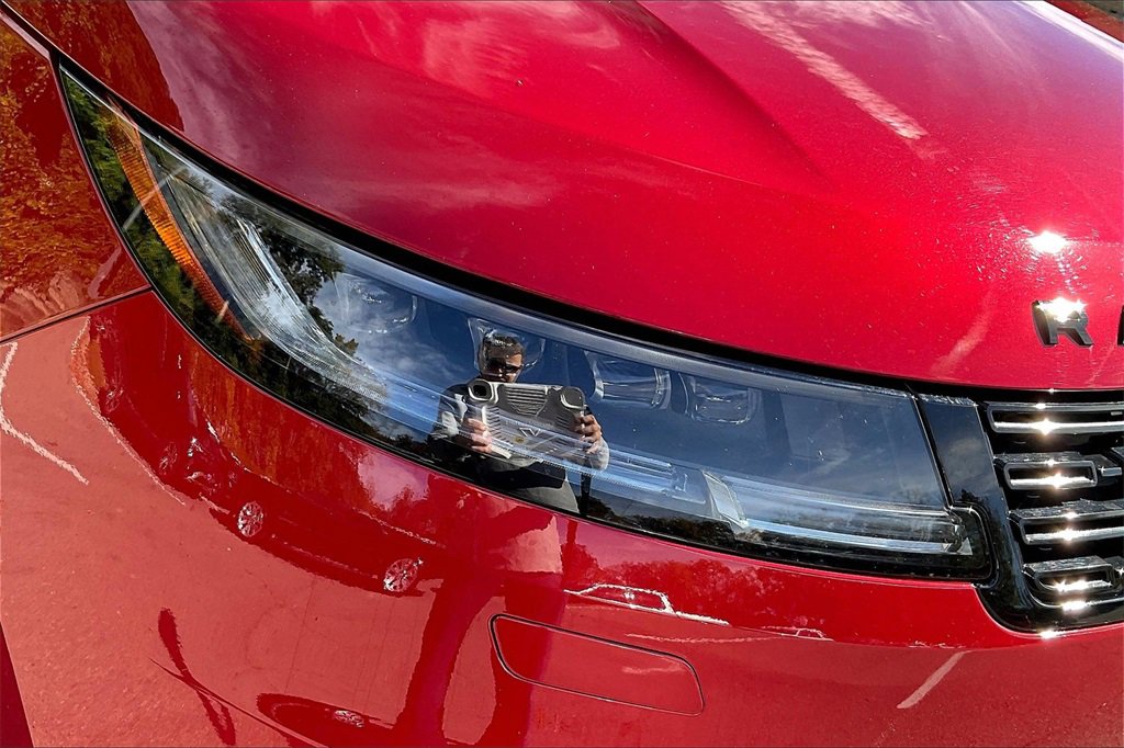 Used 2025 Land Rover Range Rover Sport Dynamic SE image 31