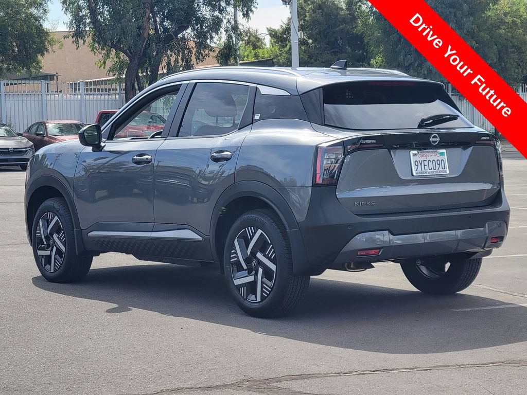 Used 2026 Nissan Kicks SV w/ SV Premium Package FWD image 3