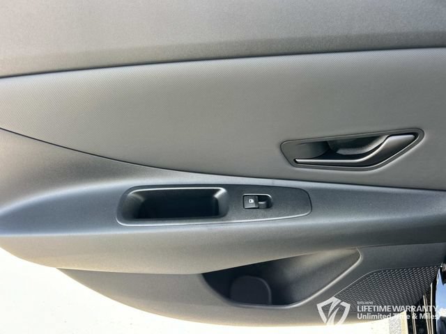 New 2026 Hyundai Elantra SEL Sport FWD image 18