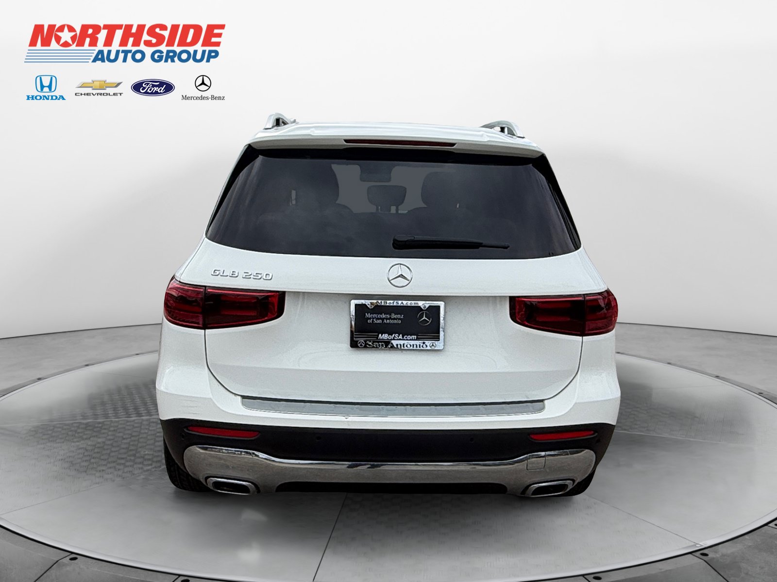 Used 2026 Mercedes-Benz GLB 250 image 6