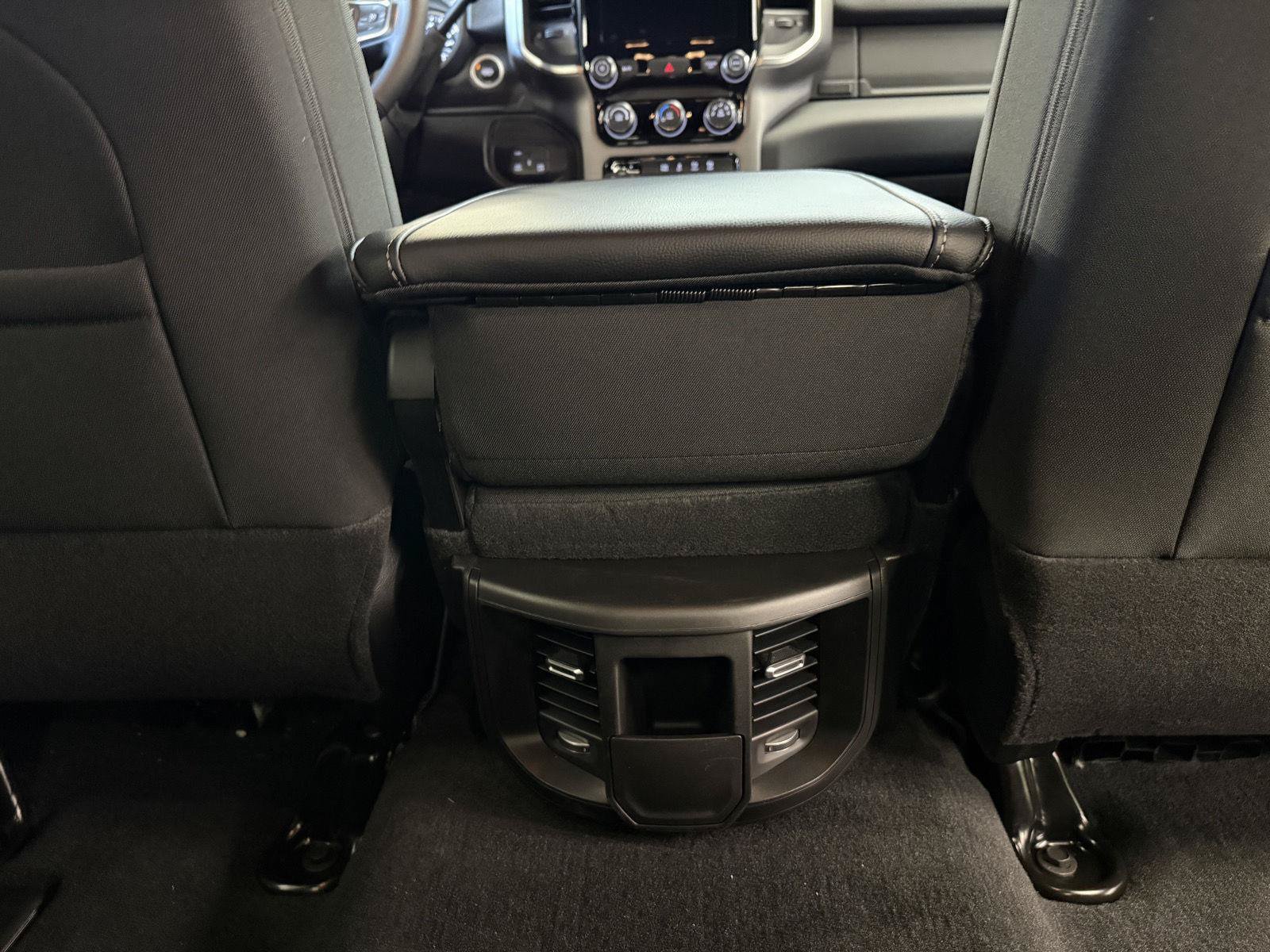 New 2026 RAM 2500 Big Horn AWD/4WD image 34