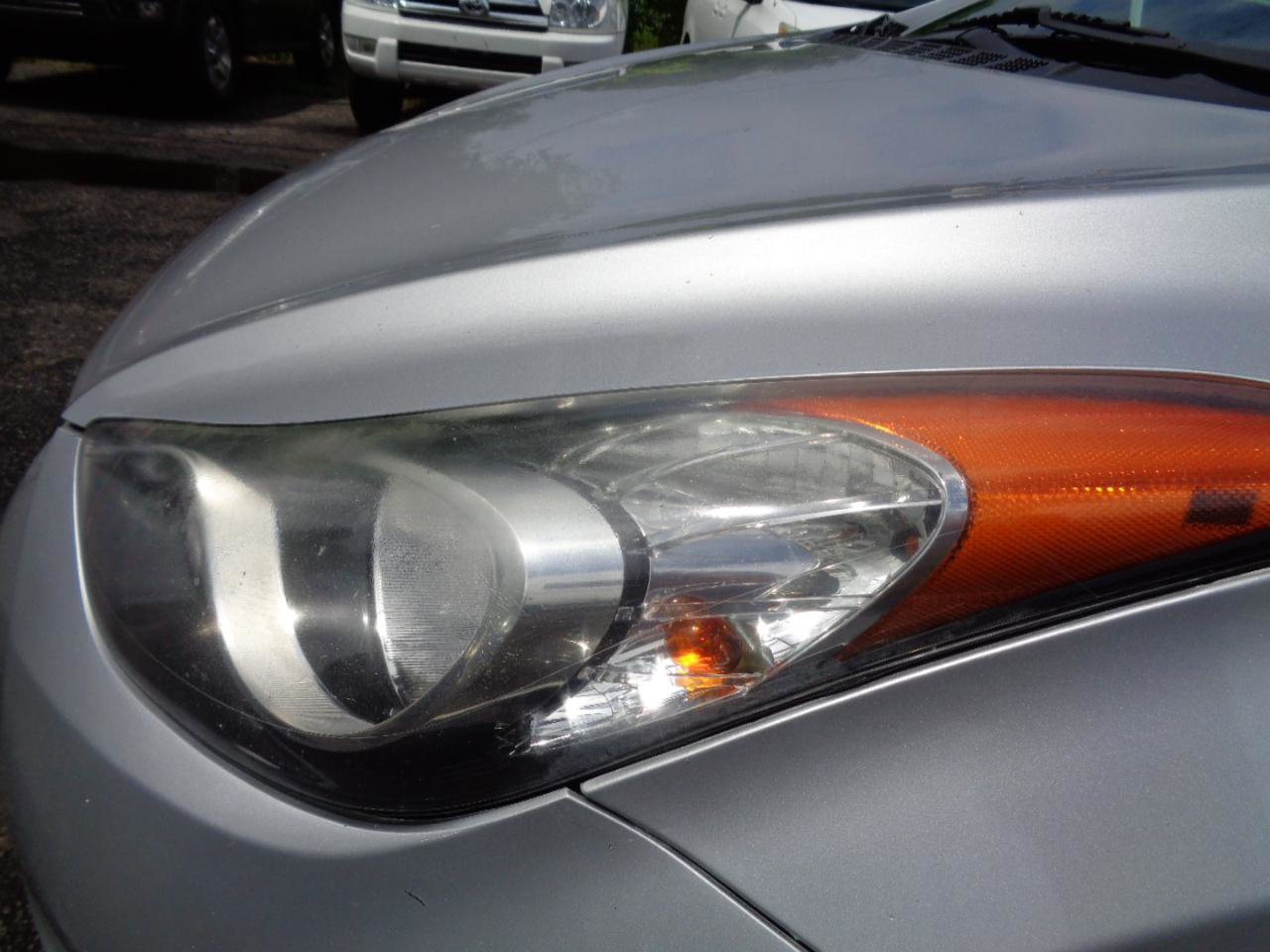 Used 2013 Hyundai Elantra GLS FWD image 14